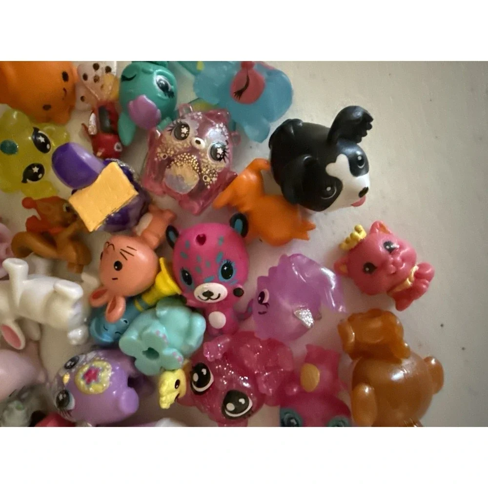 Hatchimals Mini Toy Figures Collectible Lot of Little Over 30 Pieces